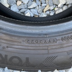 極上スタッドレスタイヤ 205/60R16の画像