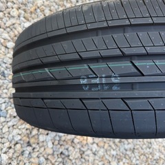 TOYO トランパス・エルユーツー  235/50 R18の画像