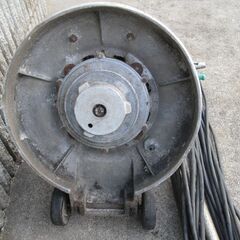 業務用床ポリッシャー　アマノ武蔵CMP-140Eの画像