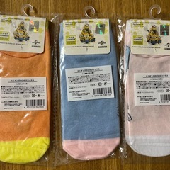 ミニオン　ティム　靴下　20〜24cmの画像