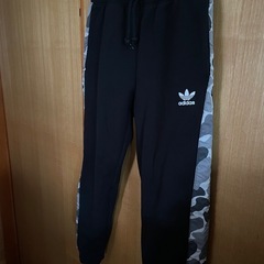 美品✨adidasスウェットパンツ✨の画像