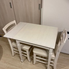 ダイニングテーブル 2人がけの画像