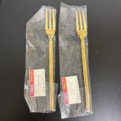 GOLDデザートフォークとスプーンの画像