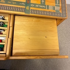 トミカ　プラレール　収納机の画像