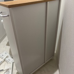 トイレ収納の画像