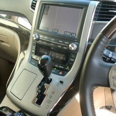 ❑全国自社ローン対応❑     ●平成25年4月登録トヨタアルファードハイブリッドX 4WDの画像