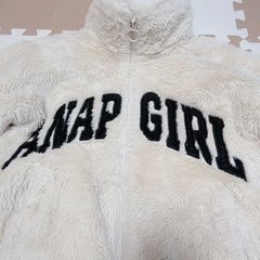 お取引中ANAP ファーアウターの画像