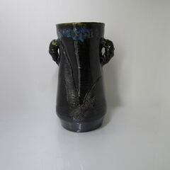 花瓶(黒緑色)の画像