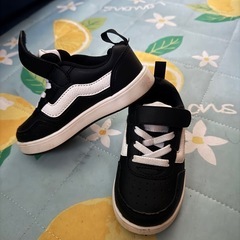ヴァンスVANS15cmの画像