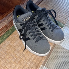 adidas 値下げ可の画像