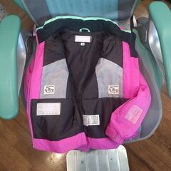 冬服　ジャンバー　ダウンジャケット　ジュニア　子供服　雪遊び　スキーウェア　上のみ　１２０サイズ　フェニックスの画像