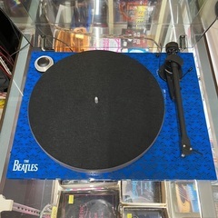 Pro-Ject Audio Systems Essential III THE BEATLES S.PEPPERS アナログレコードプレーヤーの画像