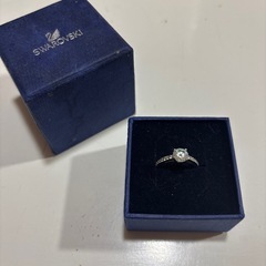 SWAROVSKI 指輪の画像