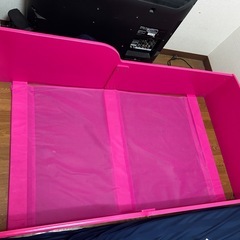 ミニーちゃん子供用ベッドの画像