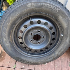 純正鉄チンホイール付スタッドレスタイヤ4本セット　195／65R15 15インチの画像