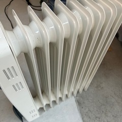 ① 大栄トレーディング　オイルヒーターの画像