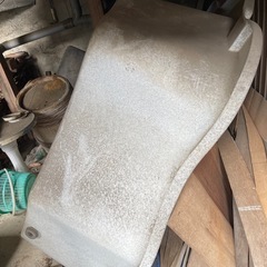 早い者勝ち、、樹脂製の池の画像