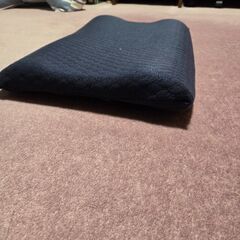 枕(カラー:ネイビー)の画像