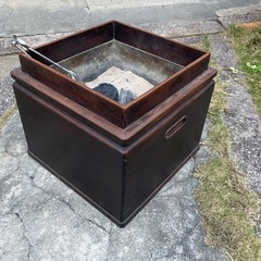 火鉢　骨董品　古民家の画像
