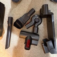 Dyson V8 Fluffy SV10FF2 コードレス掃除機 イエローの画像