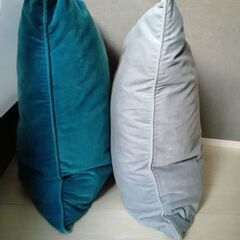 おしゃれクッション　2つセットの画像