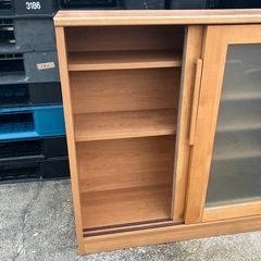 キッチンボード　食器棚　高さ調整可能　レンジボード　収納棚　収納家具　茶色　シンプル　引き戸【幅90奥30高84.5】の画像