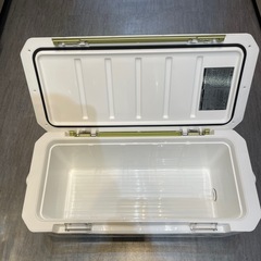 【ダイワ】【グローブライド】【クーラーボックス32L】【ライトトランクα ZSS 3200ゴールド】クリーニング済み【管理番号1114】野の画像