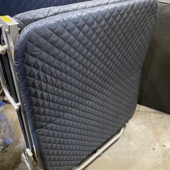 🟥15日16日限定目玉商品！🟥訳あり！折りたたみベッド【2点有ります】の画像