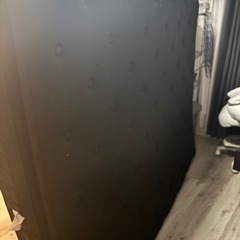 クイーンベッド、マットレス付きの画像