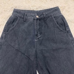 SHEIN ブラックストレートデニム Sサイズ レディース ファッション カジュアルの画像