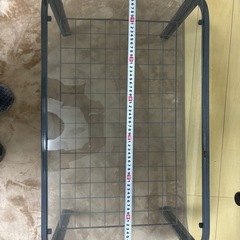 ガラステーブルの画像
