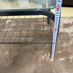ガラステーブルの画像