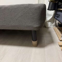 ベットマットレス脚付の画像