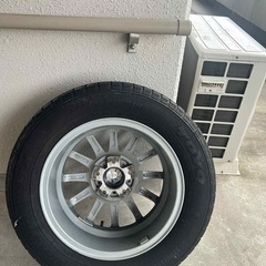 スタッドレスタイヤ4本の画像