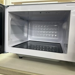 ⭐︎ドリーム荒牧店⭐︎ジモティー割引有⭐︎【クリーニング済み】アイリスオーヤマ　電子レンジ　KMB-F186-W 2024年製の画像