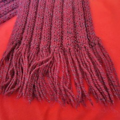 手編み◆赤いニットマフラー◆フリンジ付きの画像