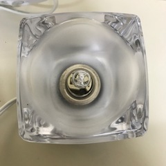 万代店　ニトリ　ガラス　照明　ランプの画像