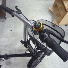 16インチ 折りたたみ自転車 ブラック 6段変速 カゴ付き カギ付き 自転車 通勤 通学 札幌市東区 新道東店の画像