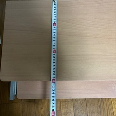 パソコンデスクの画像