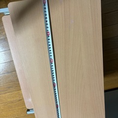 パソコンデスクの画像