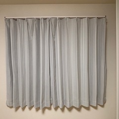 ４枚組　ニトリ　カーテンの画像