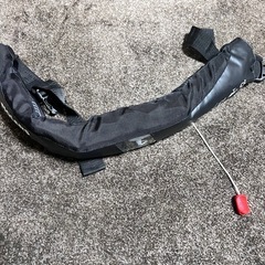 ライフジャケット腰
の画像