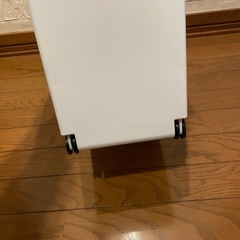 蓋つきゴミ箱　
の画像