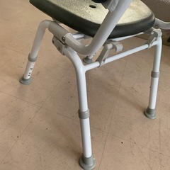 美原店 Panasonic 折りたたみ式 シャワーチェア ユクリア PN-L41821 モカブラウン 介護 入浴補助 
メの画像