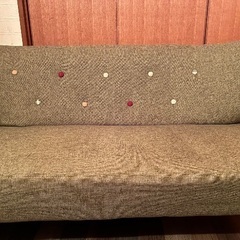 オシャレなデザインのソファーです。の画像