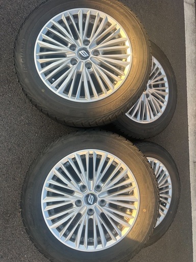 ミニバン用アルミホイール　スタッドレスタイヤ付き