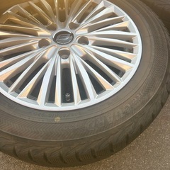 ミニバン用アルミホイール　スタッドレスタイヤ付き 　の画像
