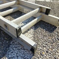 アルインコ BXV70 2連はしご【野田愛宕店】【店頭取引限定】【中古】管理番号：ITO8CYXGUXC0の画像