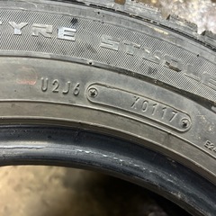 スタッドレスタイヤの画像