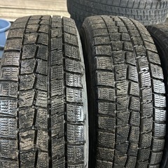 スタッドレスタイヤの画像